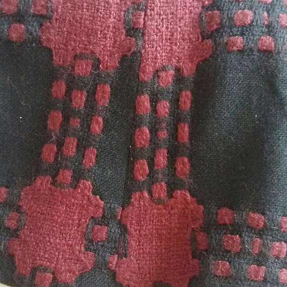 Authentic Gucci wool pleated skirt in size 38 - Picture 4 of 11